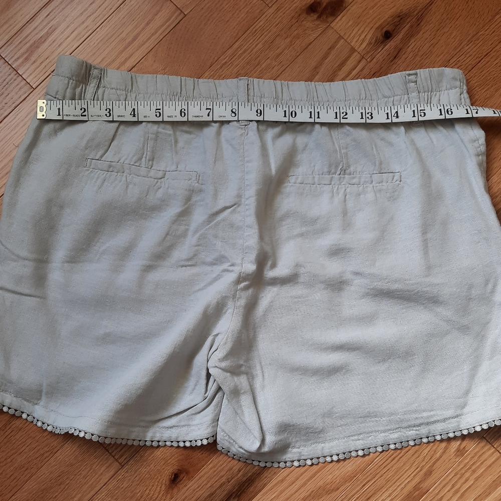 Super cute linen rayon shorts - Picture 10 of 12